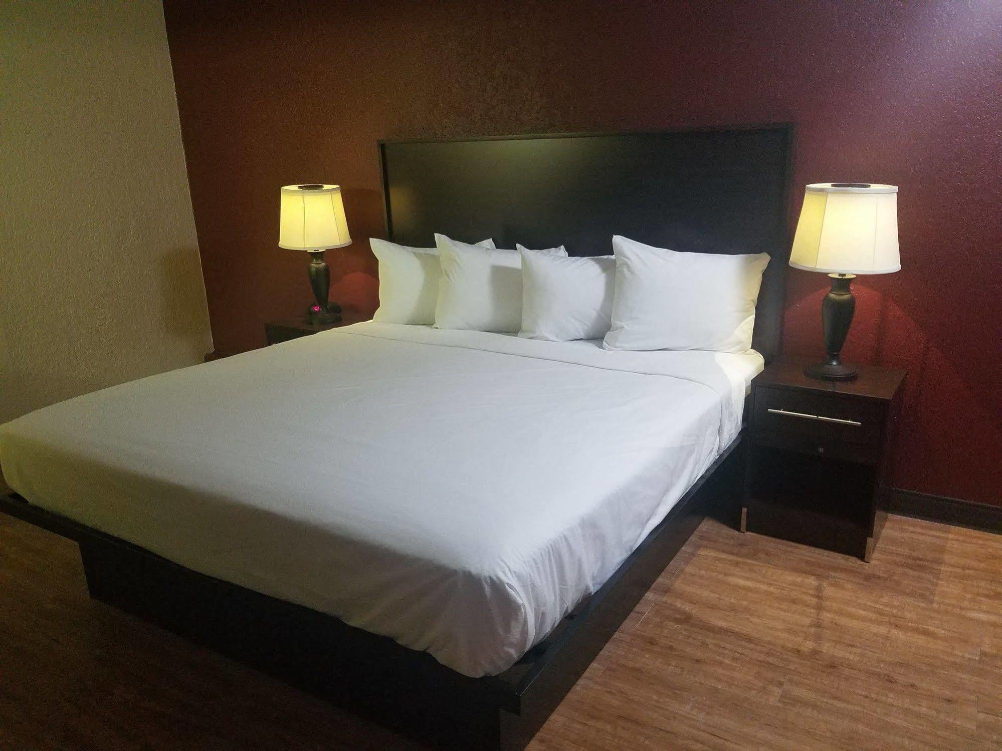 Motel 6 San Antonio Tx I 35 North Corridor Dış mekan fotoğraf